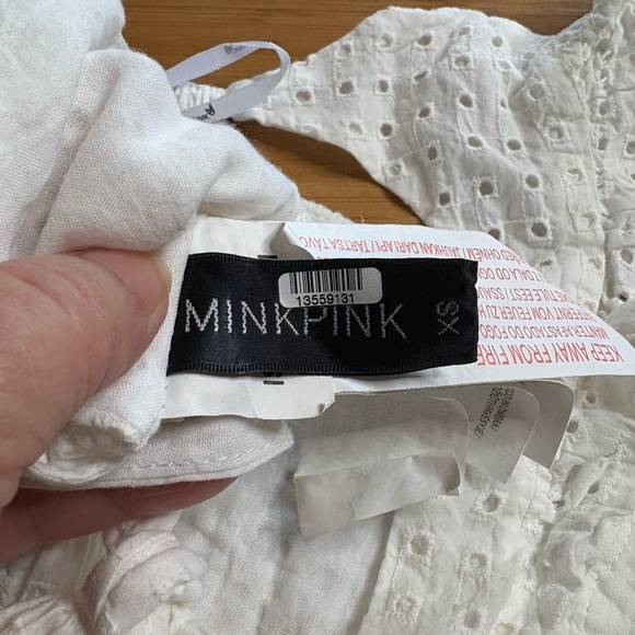 GUC Minkpink- Celestial Eyelet White Crop Top. Size XS - Picture 7 of 8